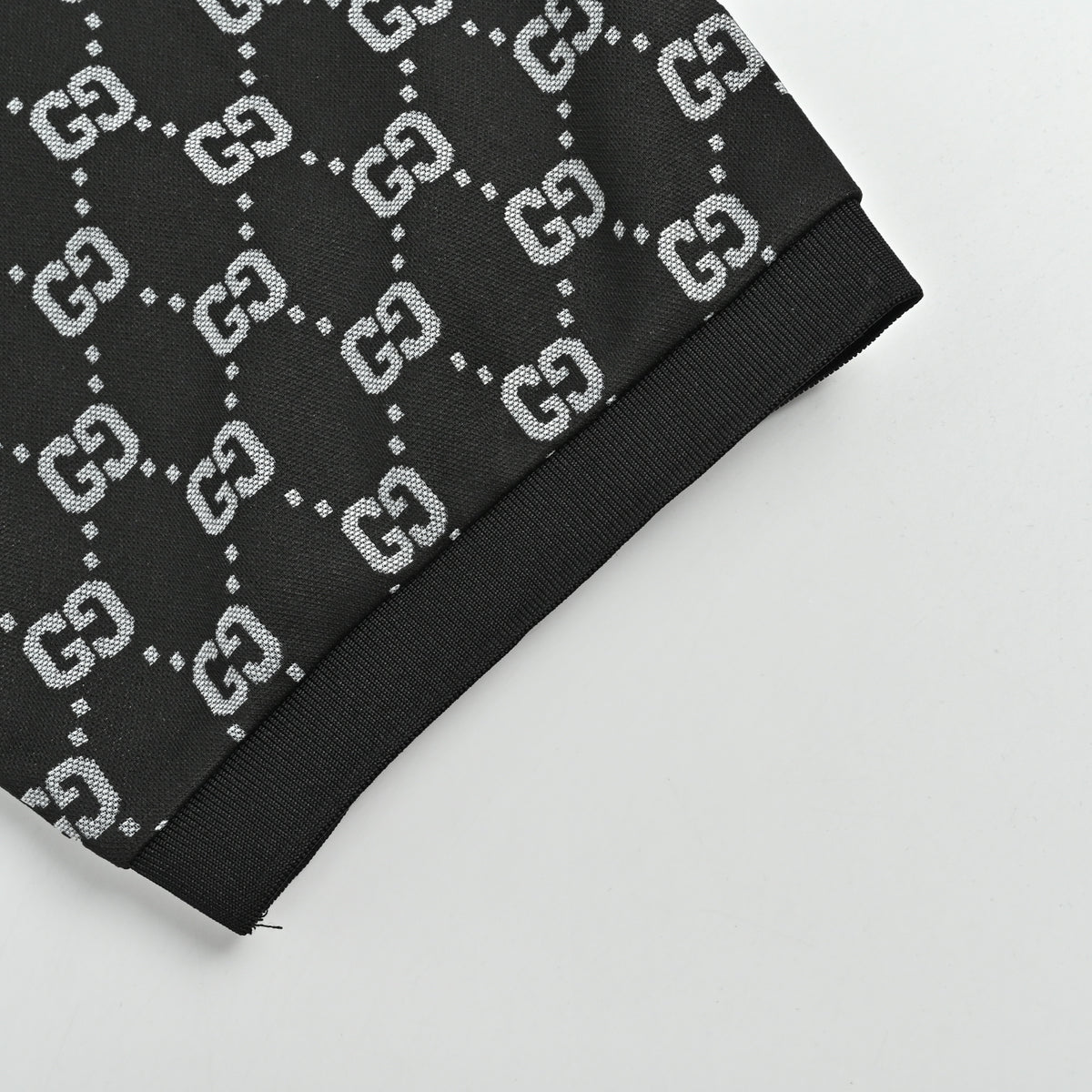 Gucci Classic GG Monogram All-Over Print Polo Shirt – Black SG4400410