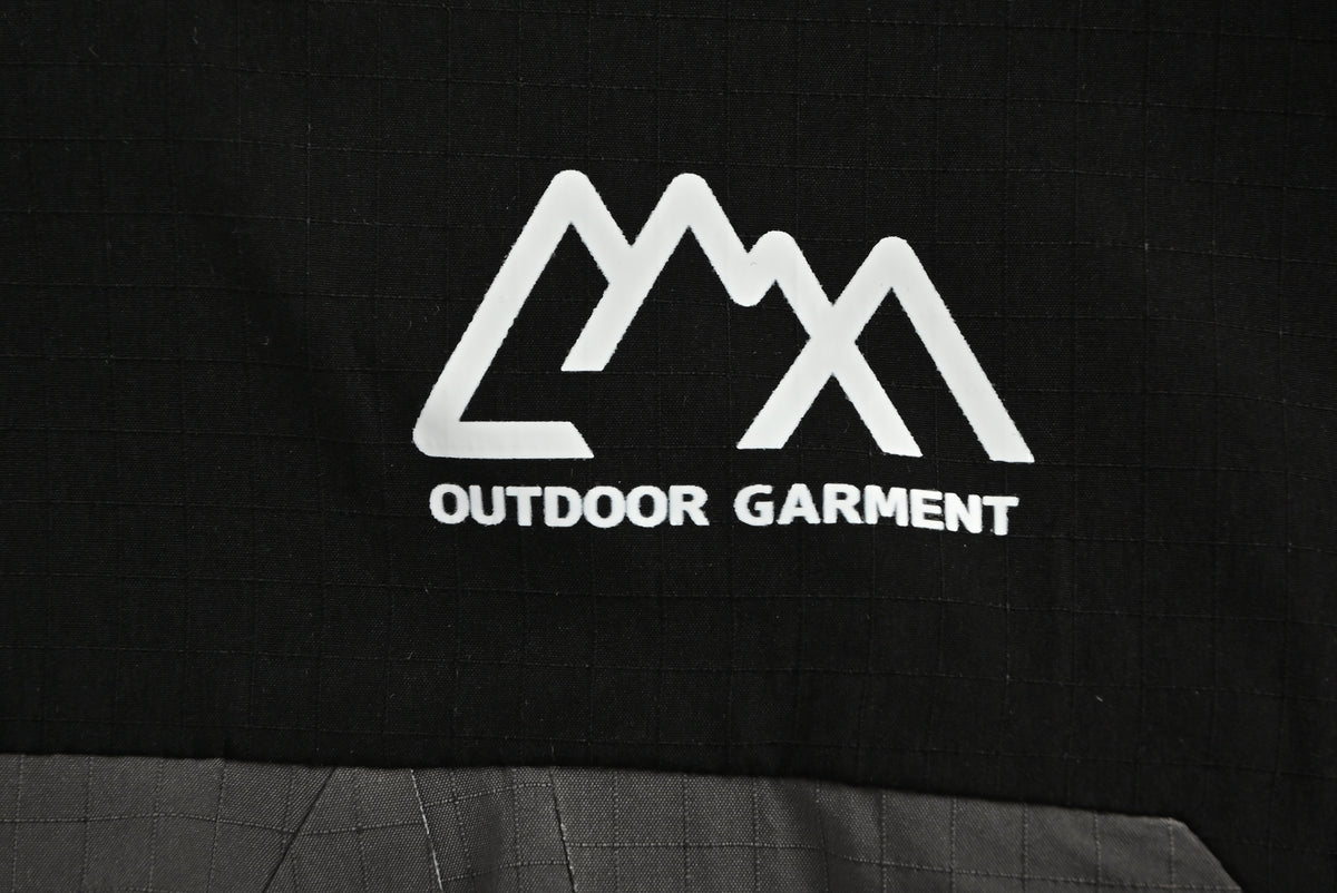 COMFYOUTDOOR GARMENTAR SHELLCOEXIST Full Seam-Sealed Waterproof Shell Jacket – Charcoal / Black BF8400409