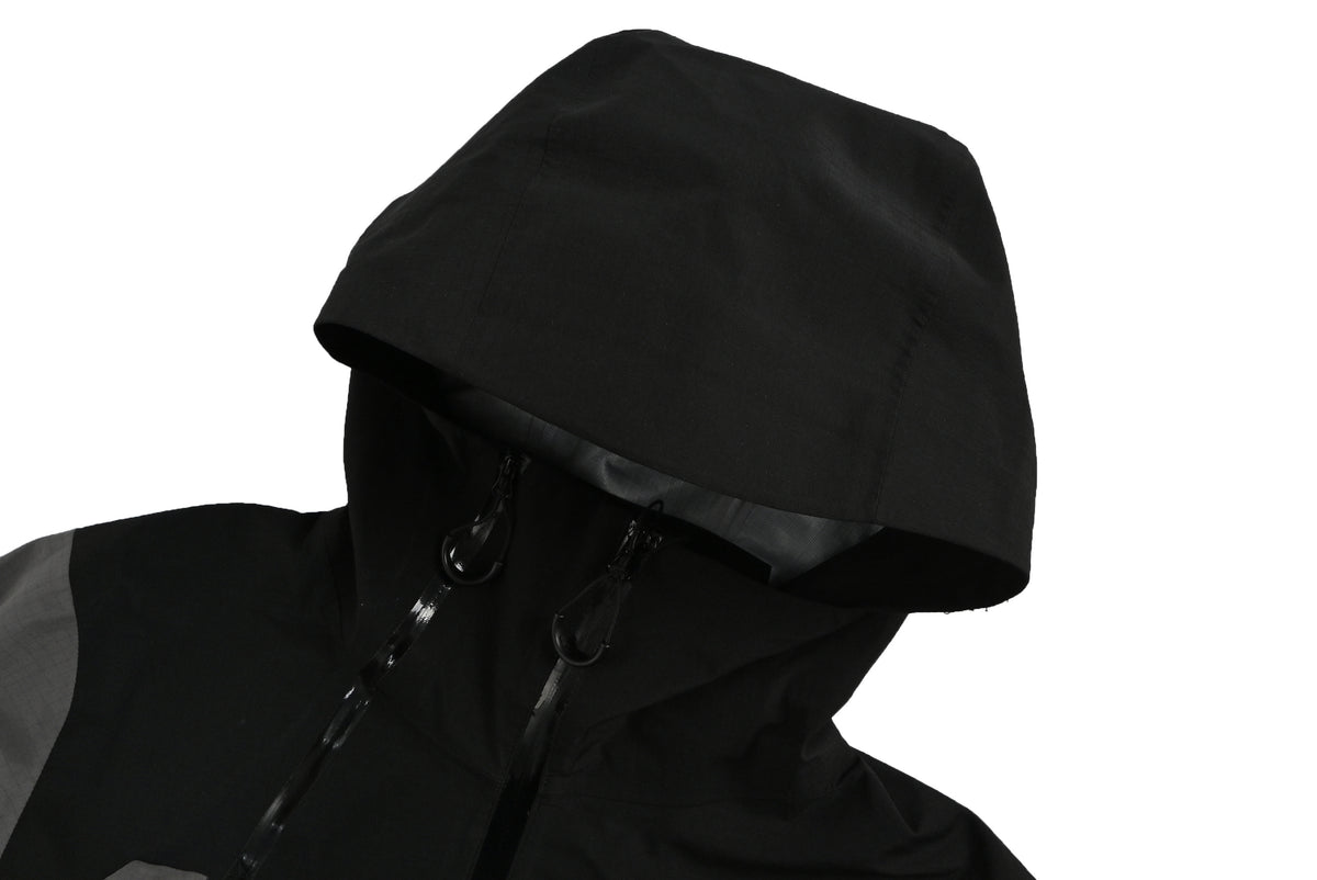 COMFYOUTDOOR GARMENTAR SHELLCOEXIST Full Seam-Sealed Waterproof Shell Jacket – Charcoal / Black BF8400409