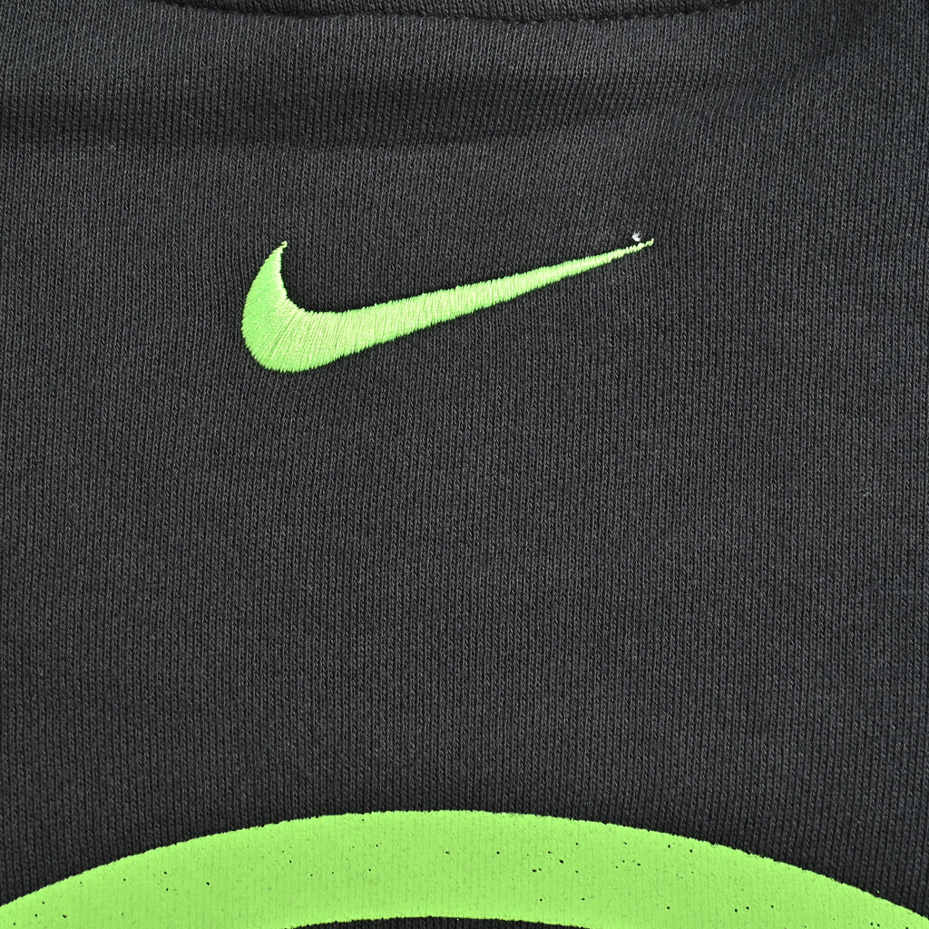 Palace × Nike FW25 Total P90 Crew Sweatshirt — Black P29NCS001