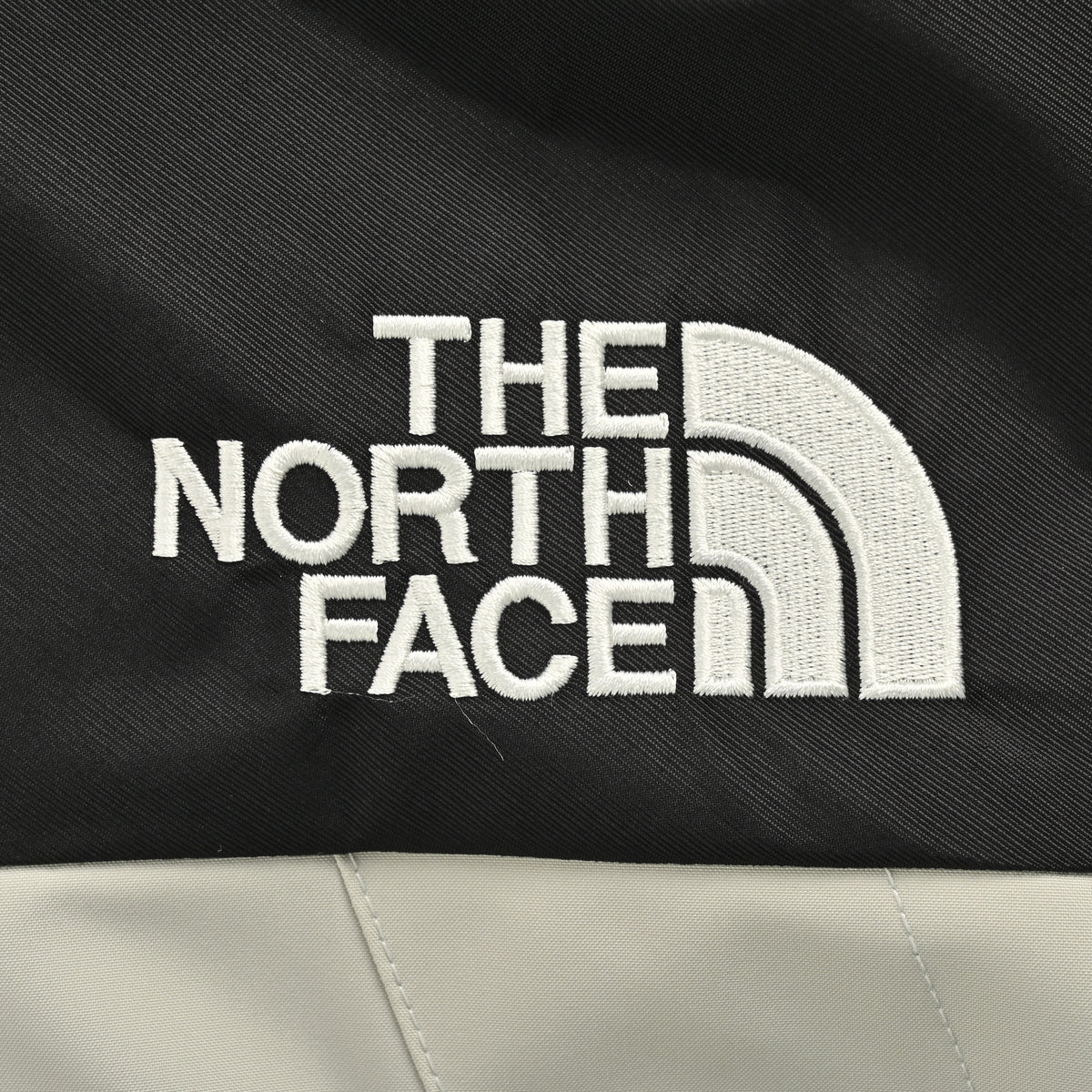 The North Face TNF Classic 1990 Mountain Jacket – Cream / Black XBK5201021