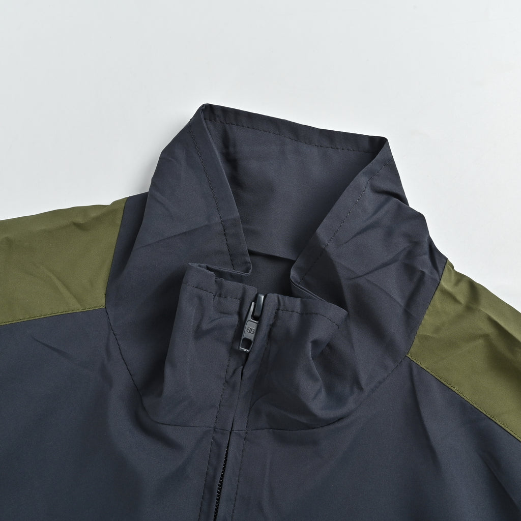 Balenciaga BLCG 26SS Manchester United Retro Kirin-Arm Embroidered Shell Jacket – Navy / OliveSY5600504