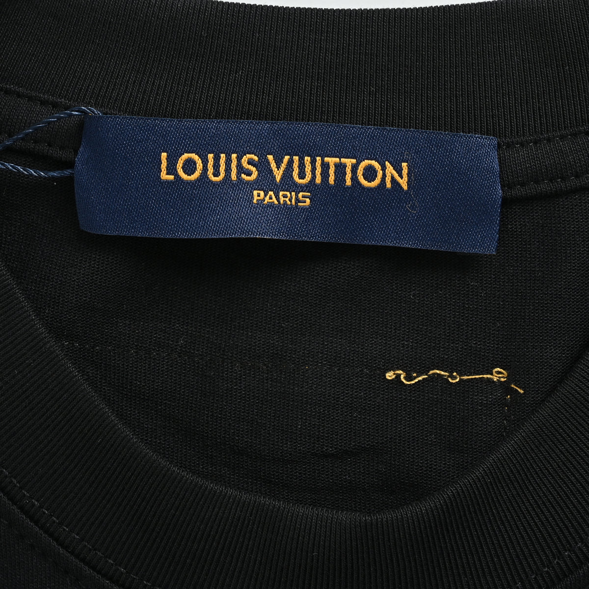 Louis Vuitton LV Classic Triple Flower Rice-Grain Embroidered T-Shirt 2026 BG2400507