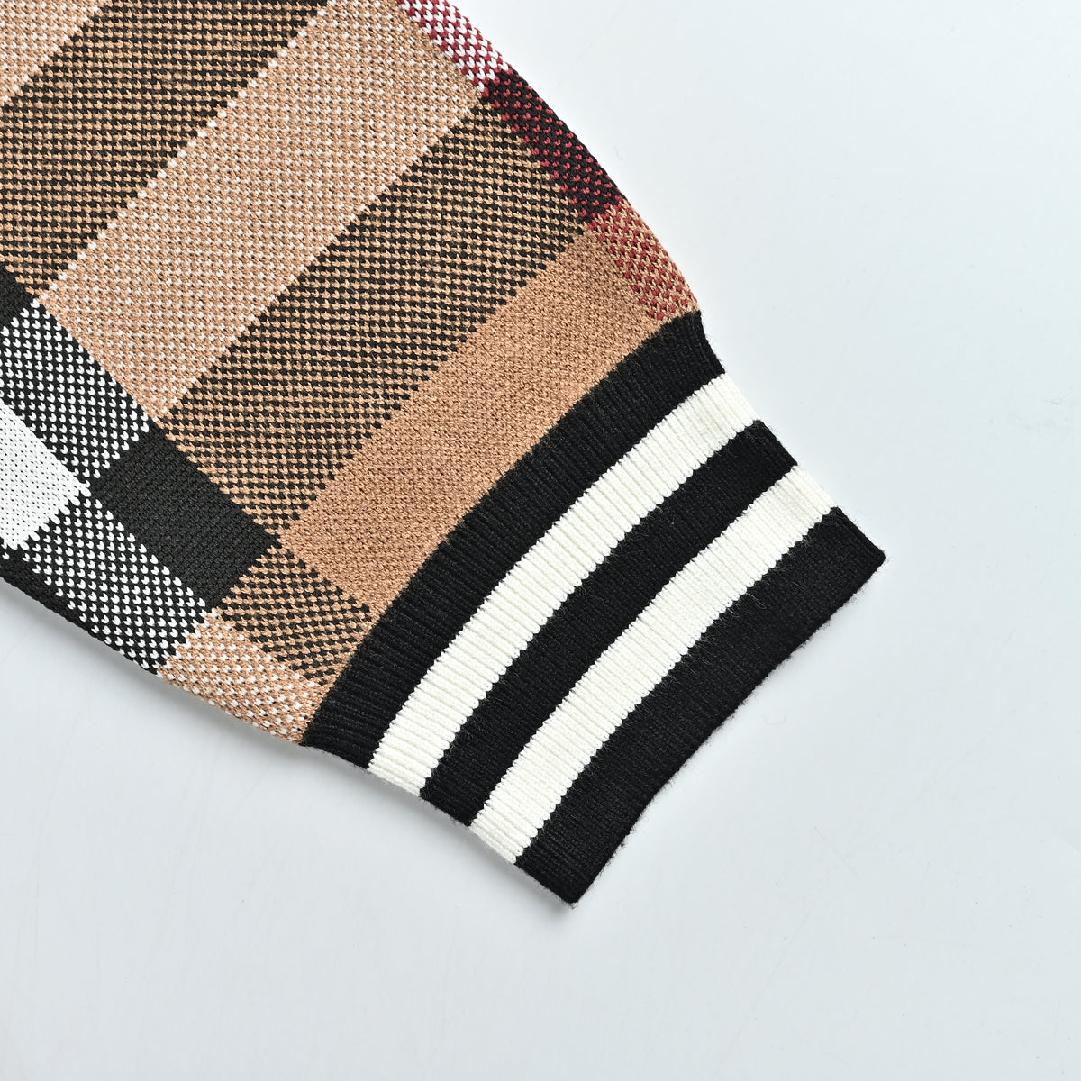 Burberry FW21 Vintage Check Cashmere Zip Jacket — Archive Beige8050765130