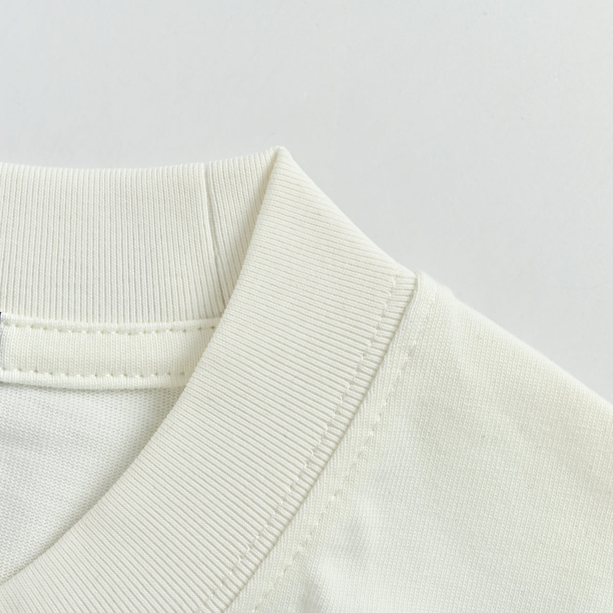 Louis Vuitton LV Classic Triple Flower Rice-Grain Embroidered T-Shirt 2026 — White  BG2400507-WHT