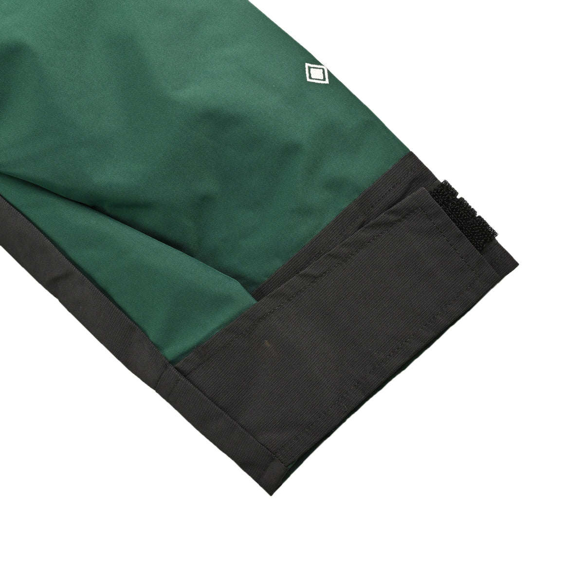 The North Face TNF Classic 1990 Mountain Jacket – Forest Green / Black XBK5201021-FGR