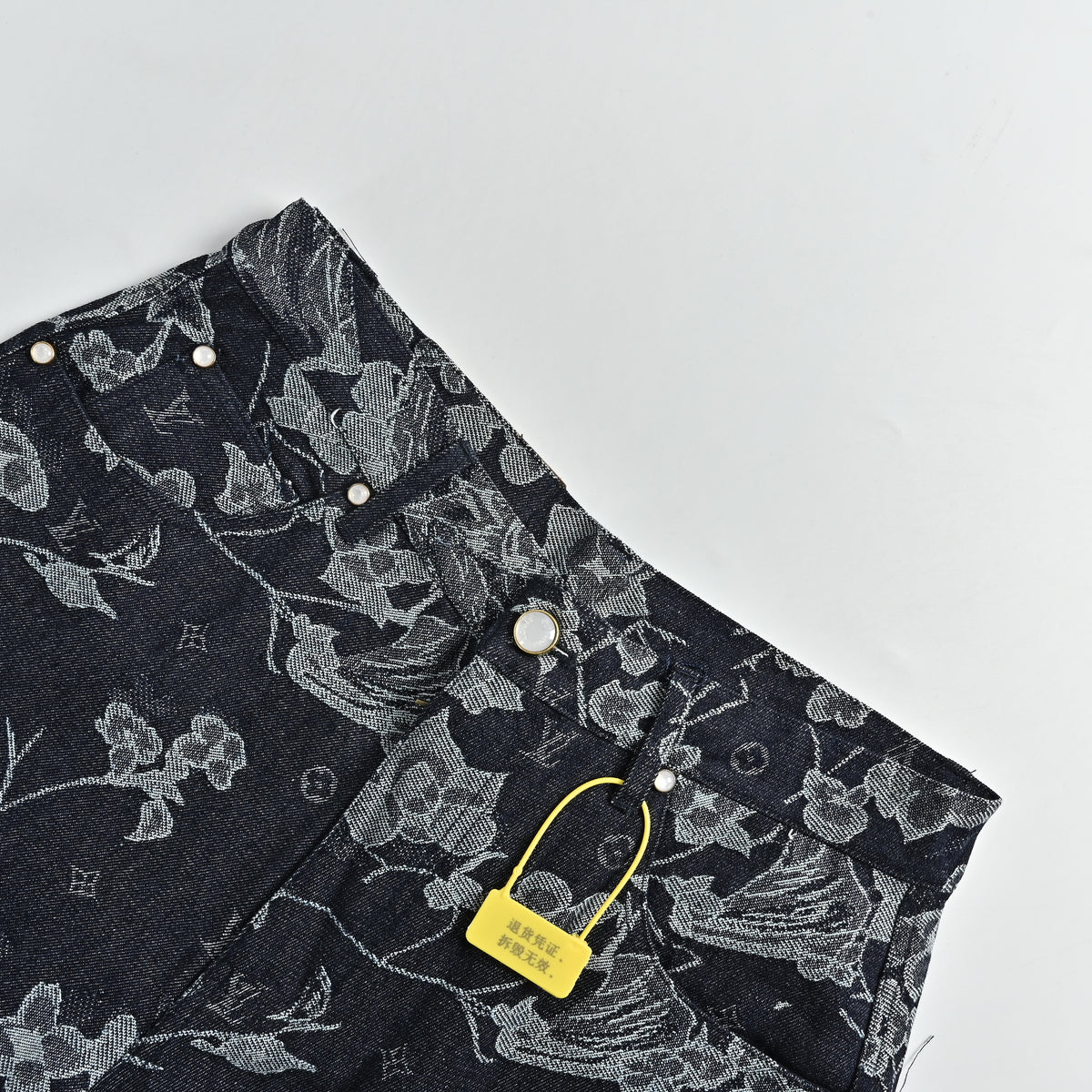 Louis Vuitton LV Floral Denim Jacquard Shorts 2026 HY3400701-SHT