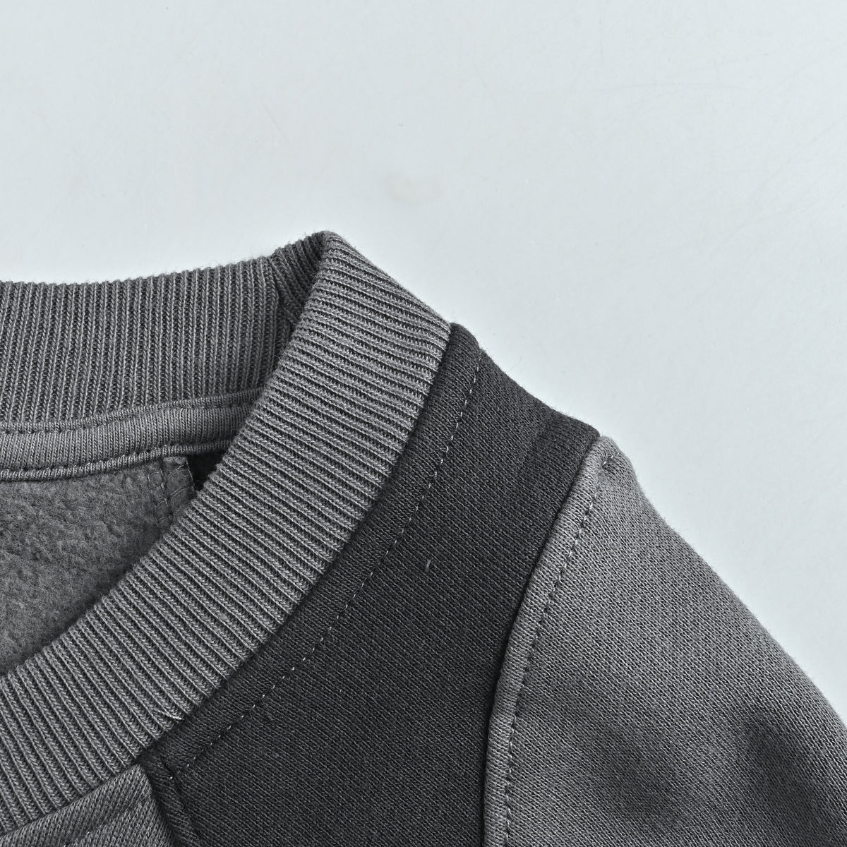Palace × Nike FW25 Total P90 Crew Sweatshirt — Grey P29NCS003