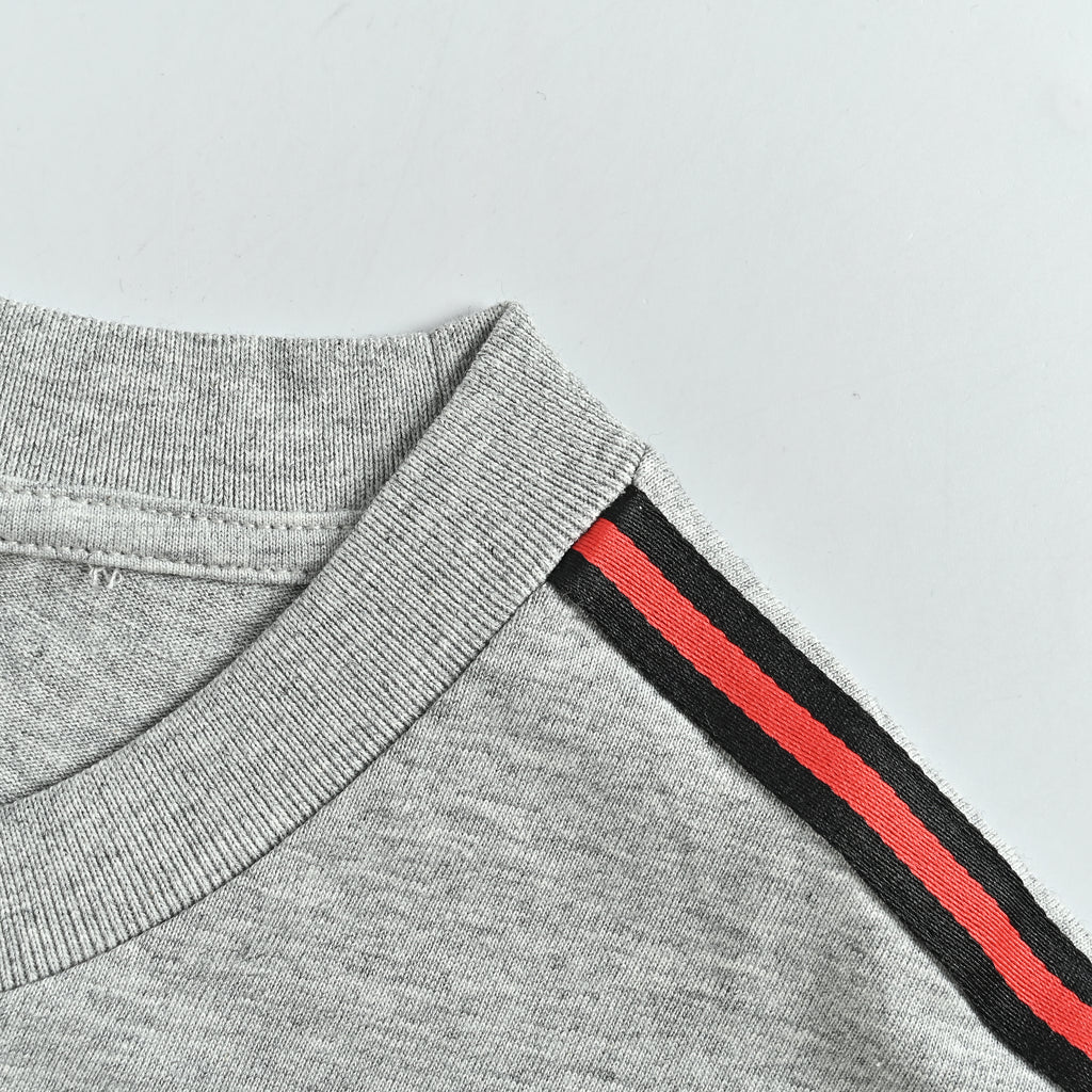 Gucci 24SS Shoulder Webbing Tape T-Shirt  DK2400722