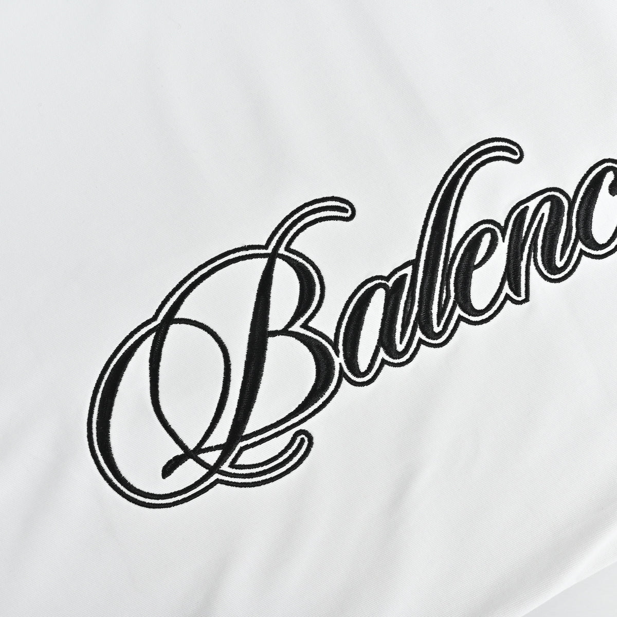 Balenciaga Vertical Script Embroidered Short Sleeve T-Shirt 2026#dk240324