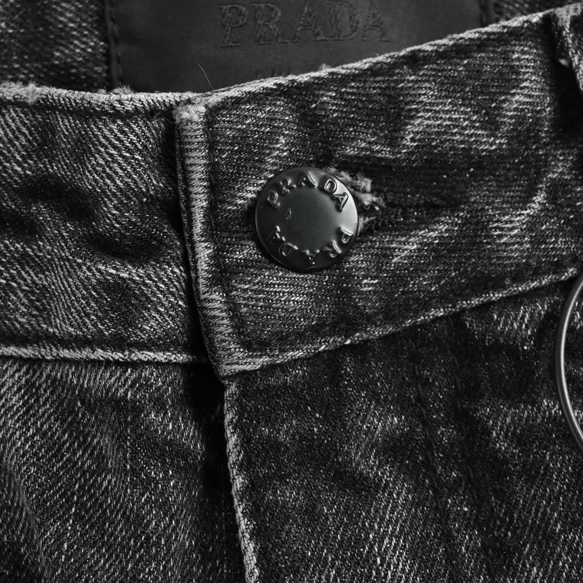 Prada 23FW Triangle Logo Embossed Relief Washed Slim Jeans – Charcoal XM5200100