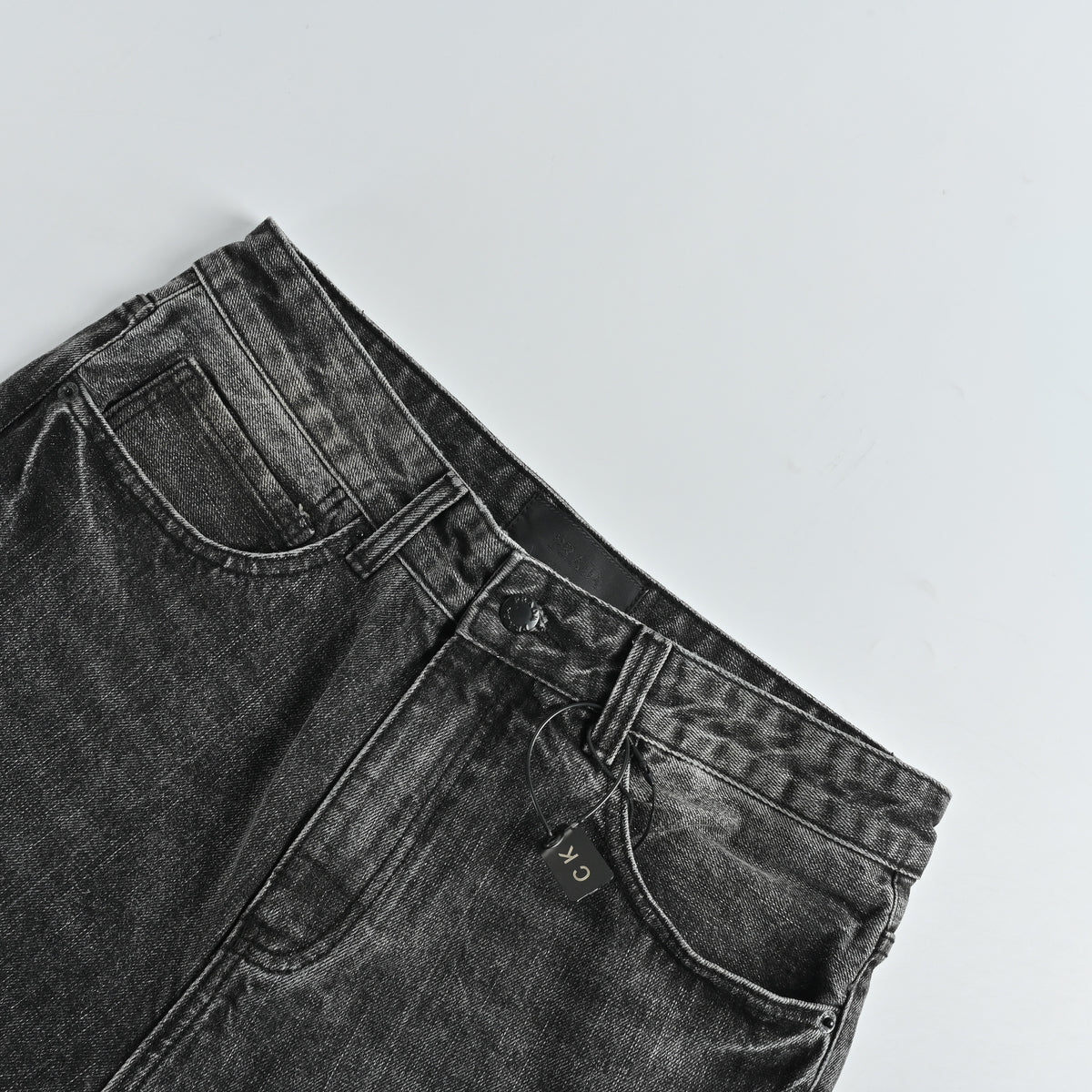 Prada 23FW Triangle Logo Embossed Relief Washed Slim Jeans – Charcoal XM5200100