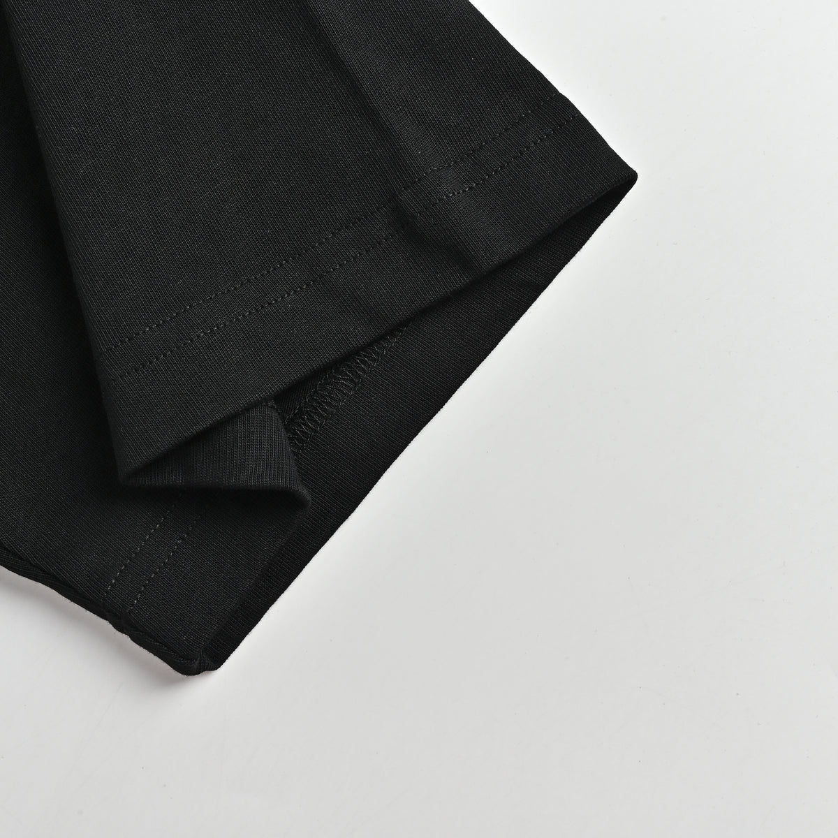 Balenciaga Crossed-Out Logo Print Short Sleeve T-Shirt – Black MV2400617-BLK