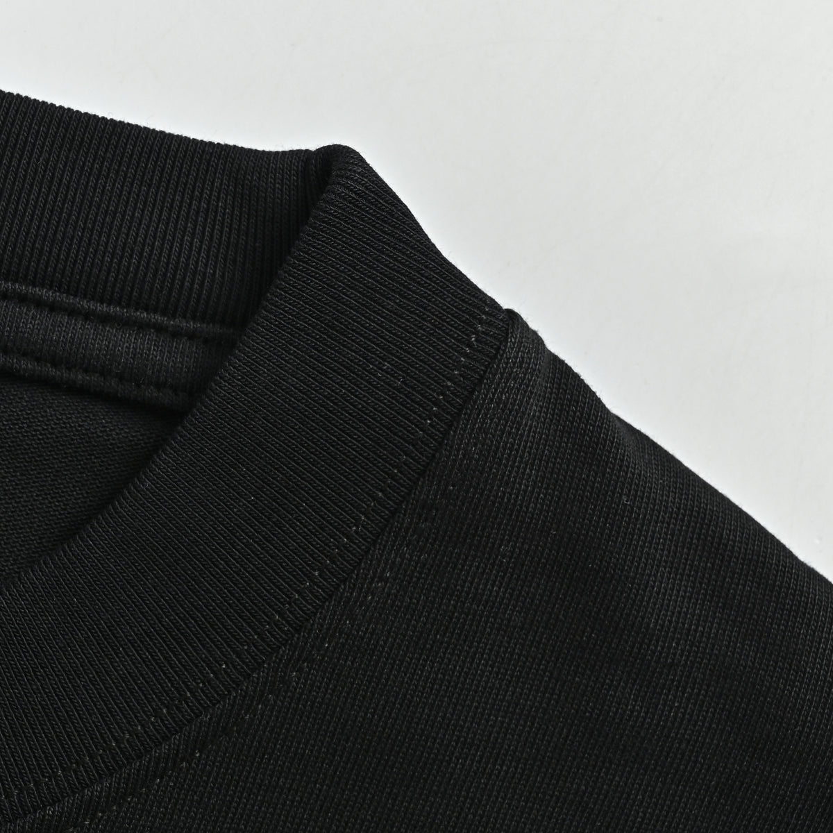 Balenciaga Crossed-Out Logo Print Short Sleeve T-Shirt – Black MV2400617-BLK