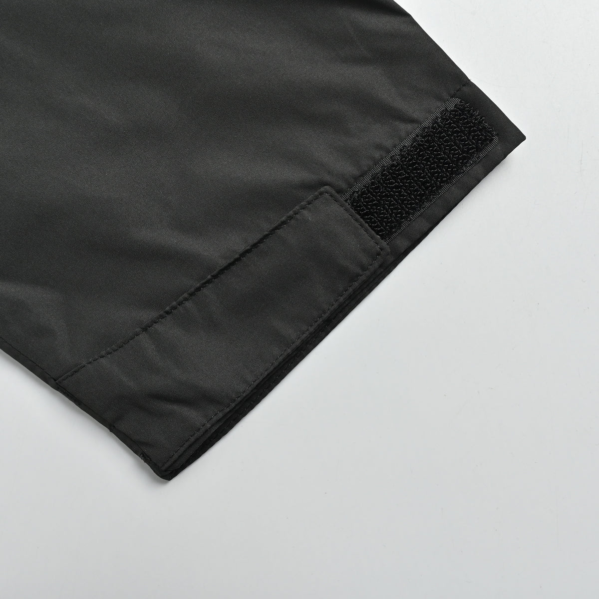 The North Face Embroidered Logo Concealed Hood Shell Jacket – Black  DK6400316