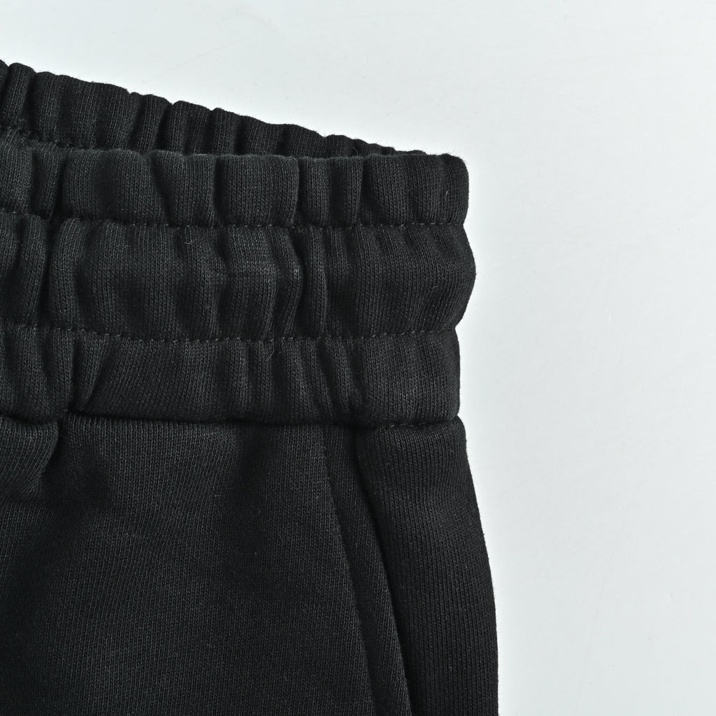 Gucci 26SS Hem Embroidered Logo Shorts XM3000716