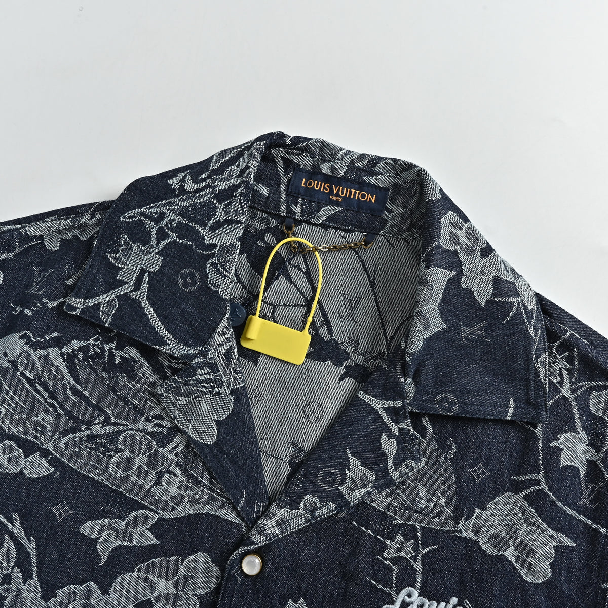 Louis Vuitton LV Floral Denim Jacquard Short-Sleeve Shirt 2026 HY3400701