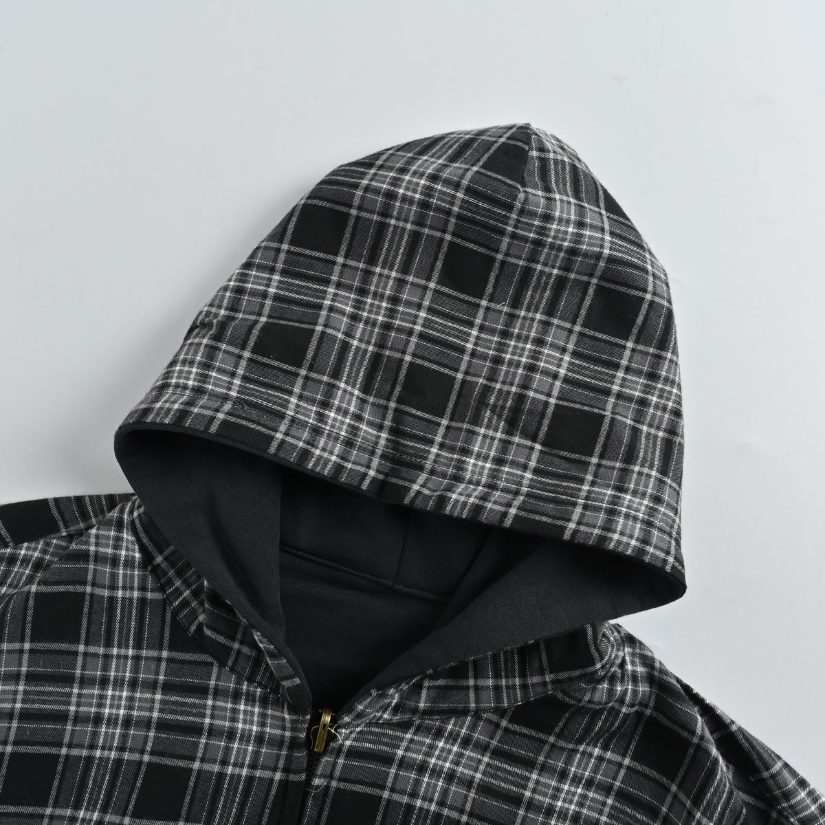 Balenciaga 25FW Plaid Reversible Hooded Jacket  HH9000107
