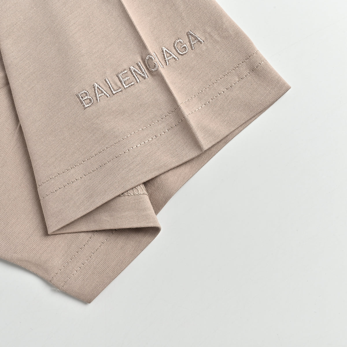 Balenciaga 26SS 520 Embroidered Label Short Sleeve T-Shirt – Taupe HH3000524