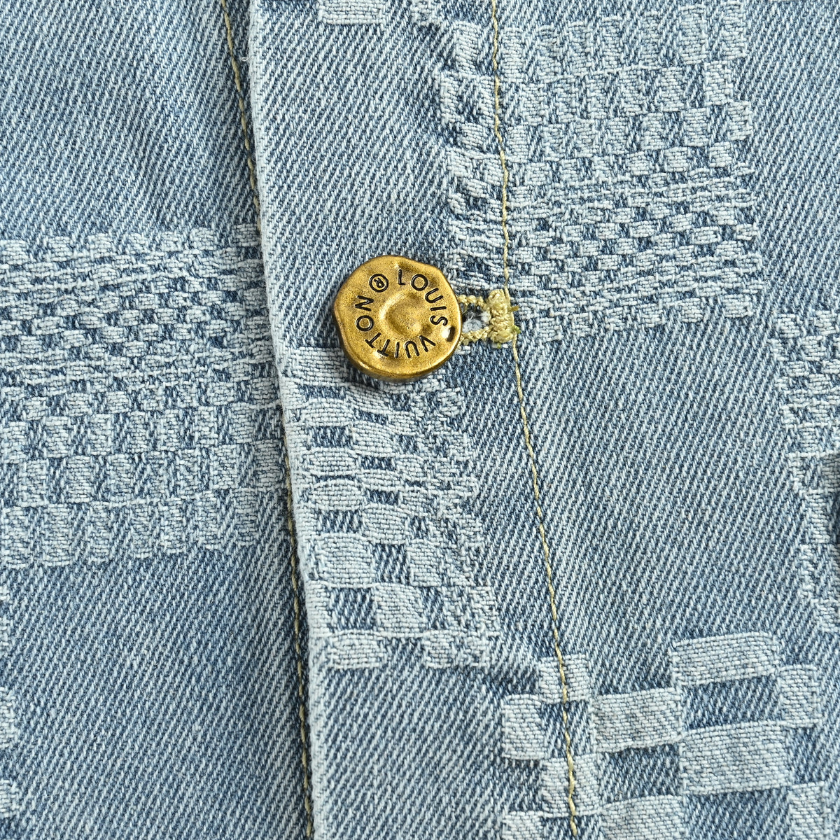 Louis Vuitton Checkerboard Denim Short-Sleeve Shirt 2026  DK3600722