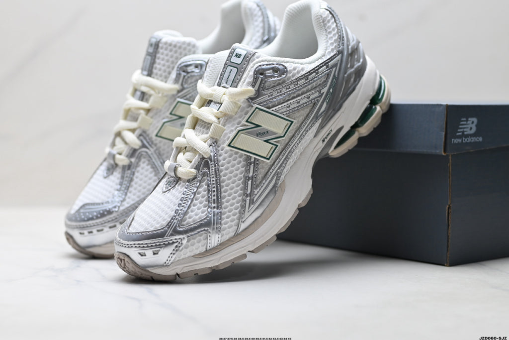New Balance M1906REE Retro Dad Sneaker – Classic Archive Running Shoe  M1906REE